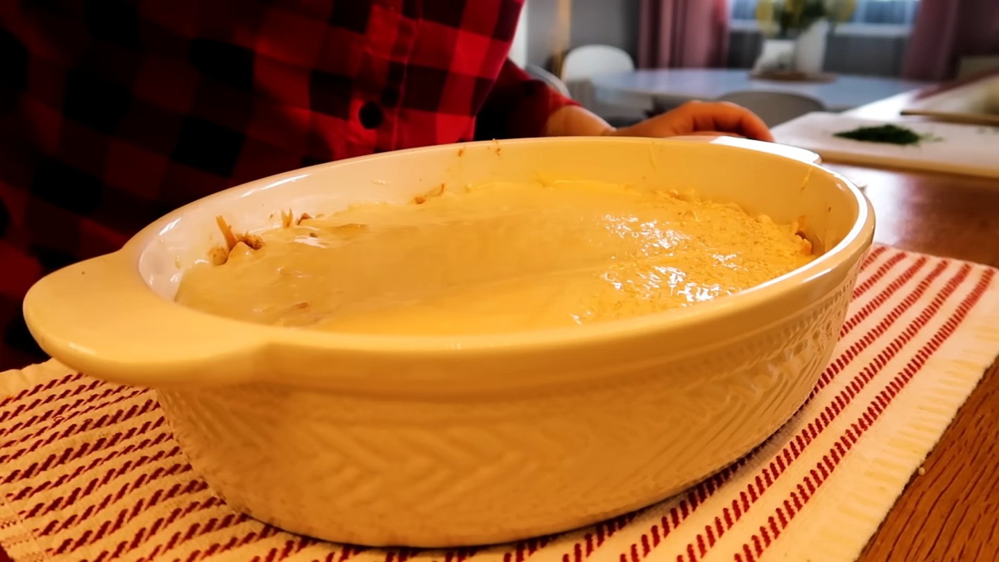 По желанию посыпаю белым кунжутом